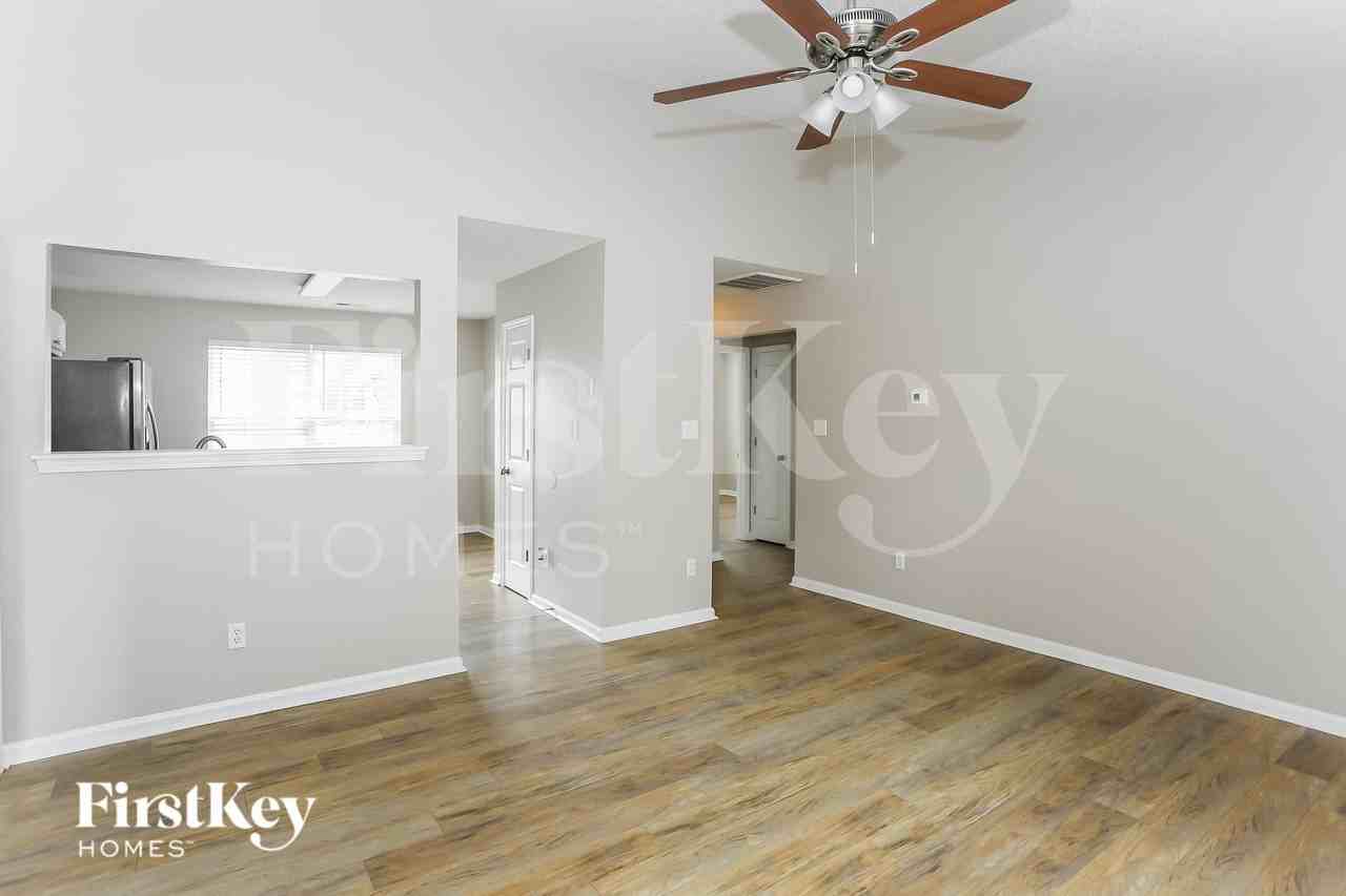 4922 Elizabeth Rd - Photo 5 of 15