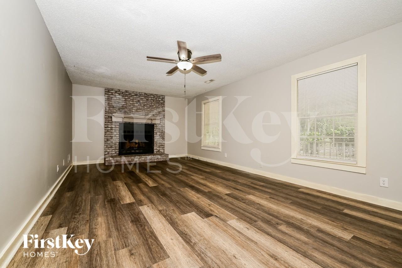 1515 Flat Rock Rd - Photo 2 of 19
