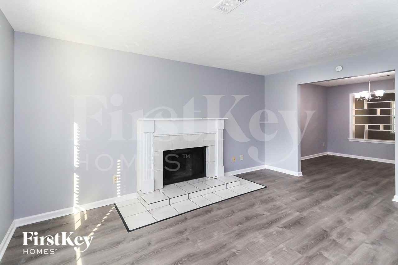 11215 Bramshill Dr - Photo 2 of 15