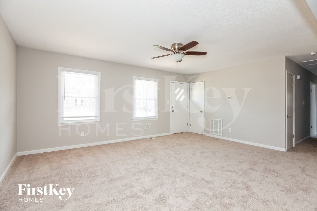 3625 Somerset Dr - Photo 4 of 15