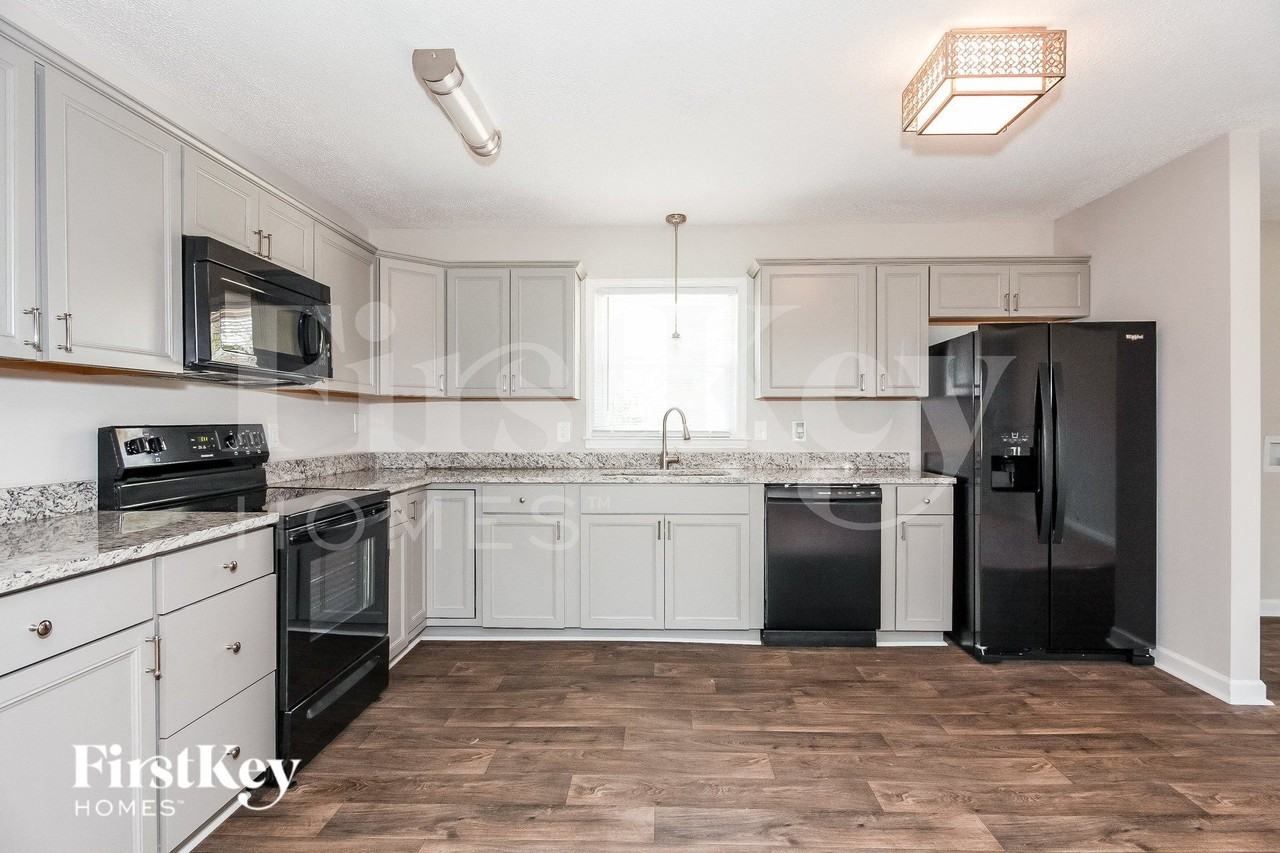 3625 Somerset Dr - Photo 6 of 15