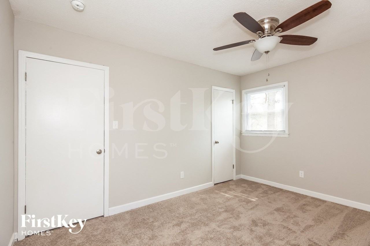 3625 Somerset Dr - Photo 7 of 15