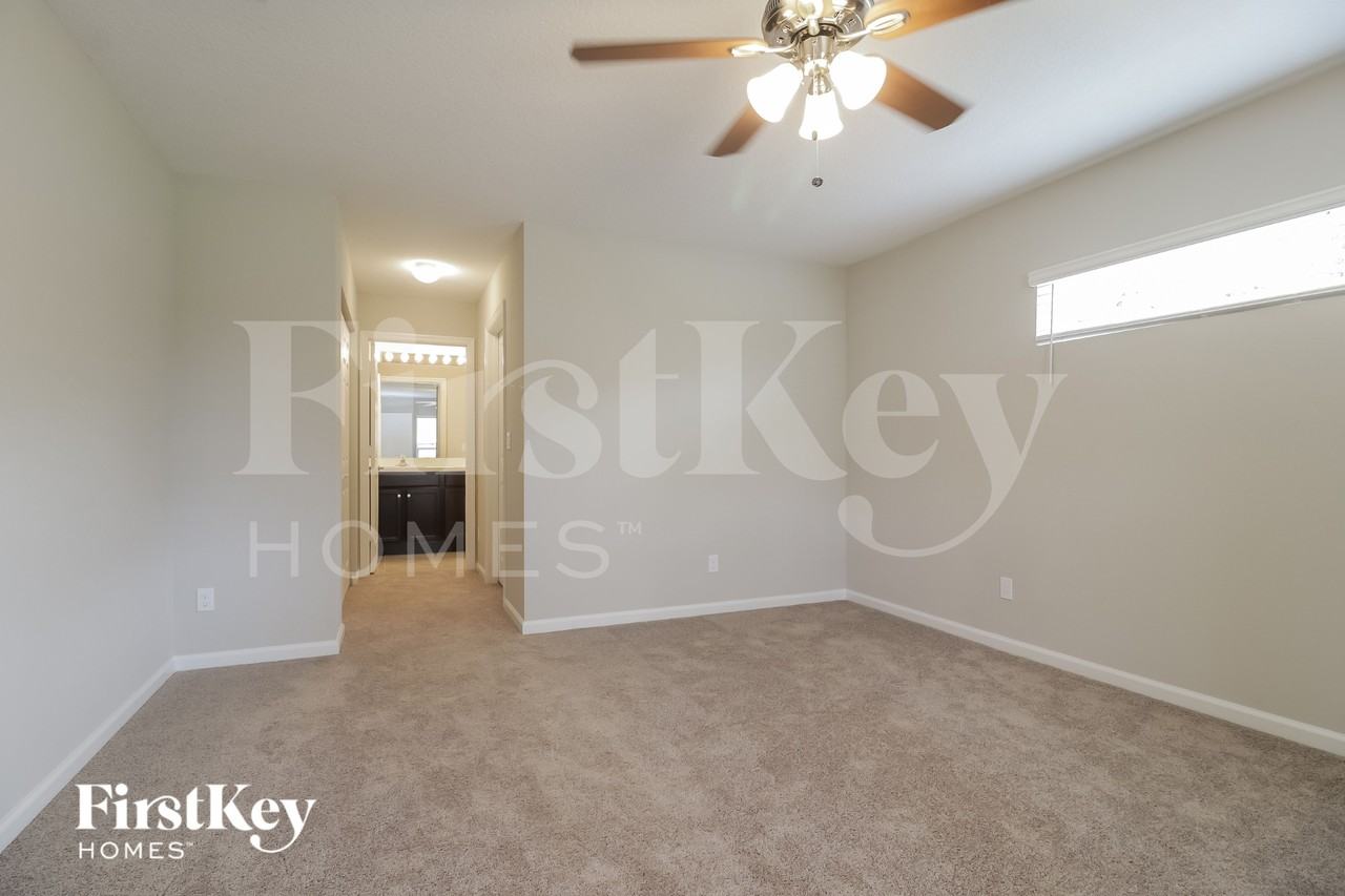 1630 Salazar St Se - Photo 6 of 16