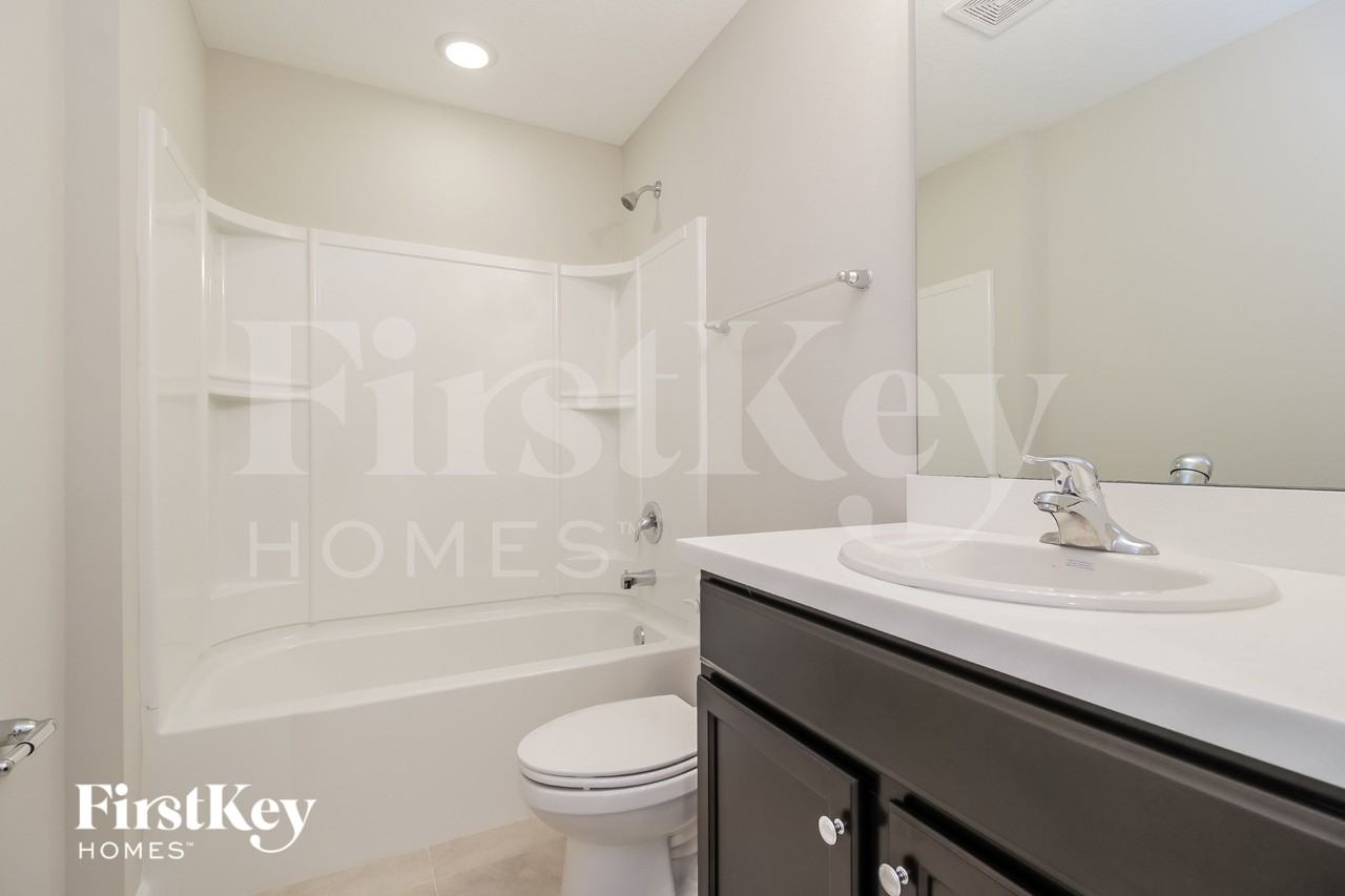 1630 Salazar St Se - Photo 7 of 16