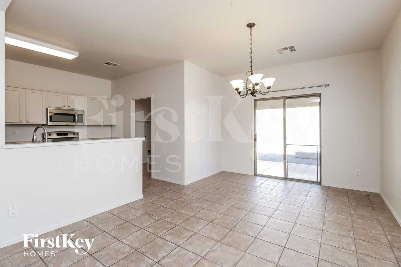 398 E Cheyenne Rd - Photo 6 of 15