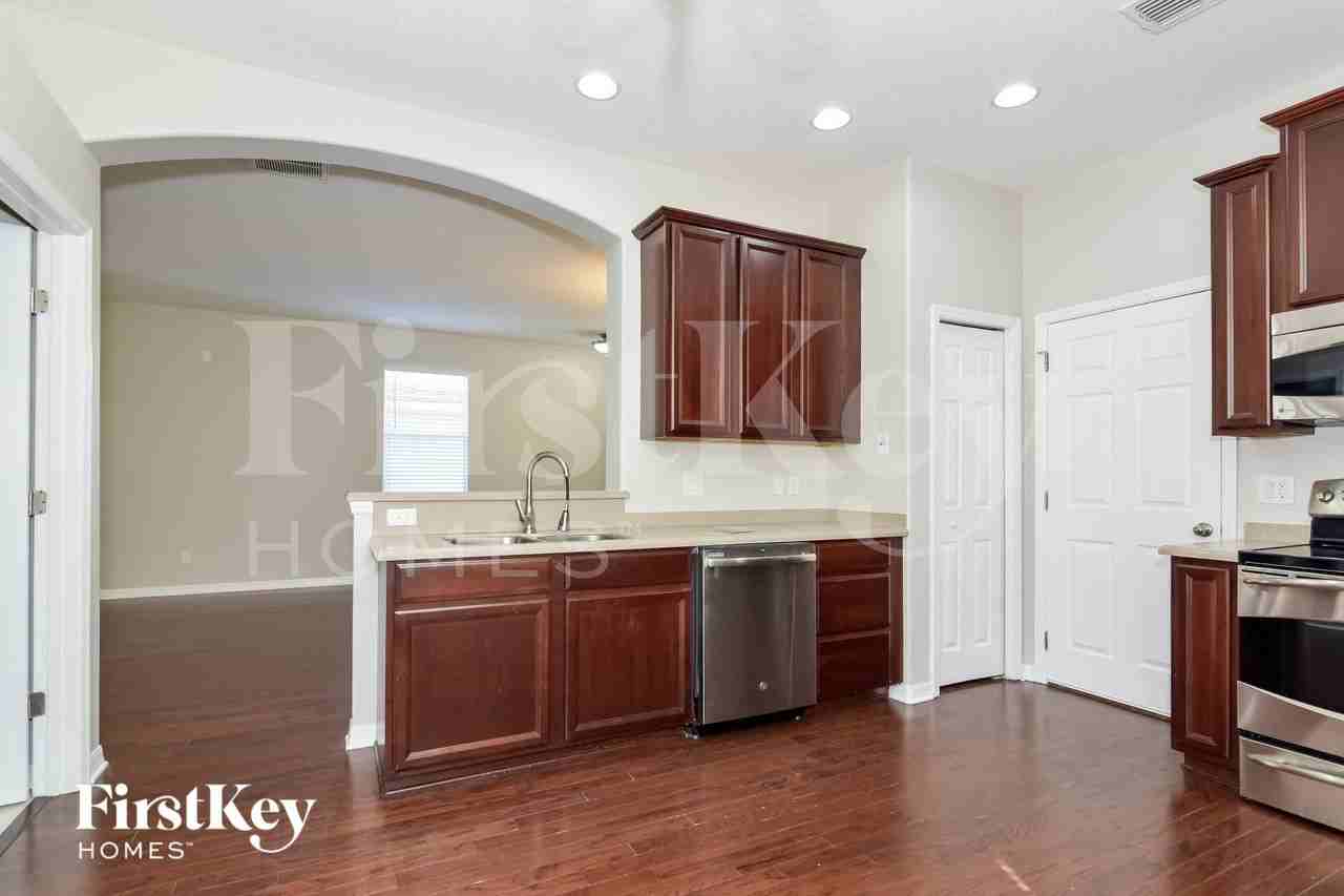 7847 Foxgrove Dr - Photo 6 of 15