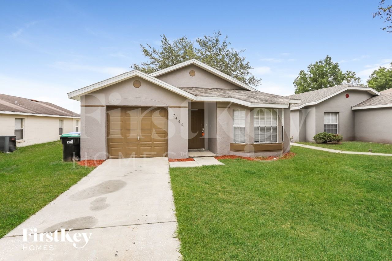 7466 Groveoak Dr