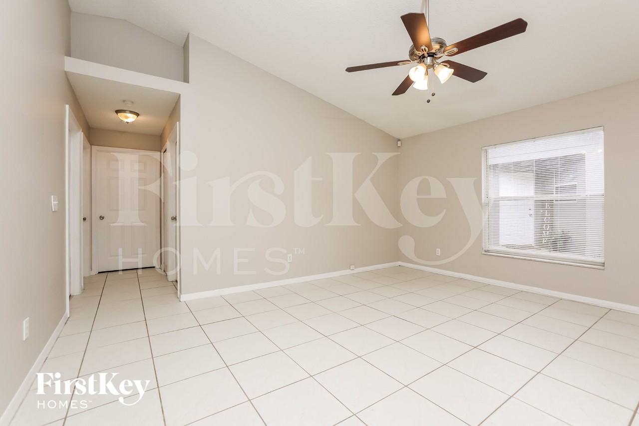 7466 Groveoak Dr - Photo 3 of 16