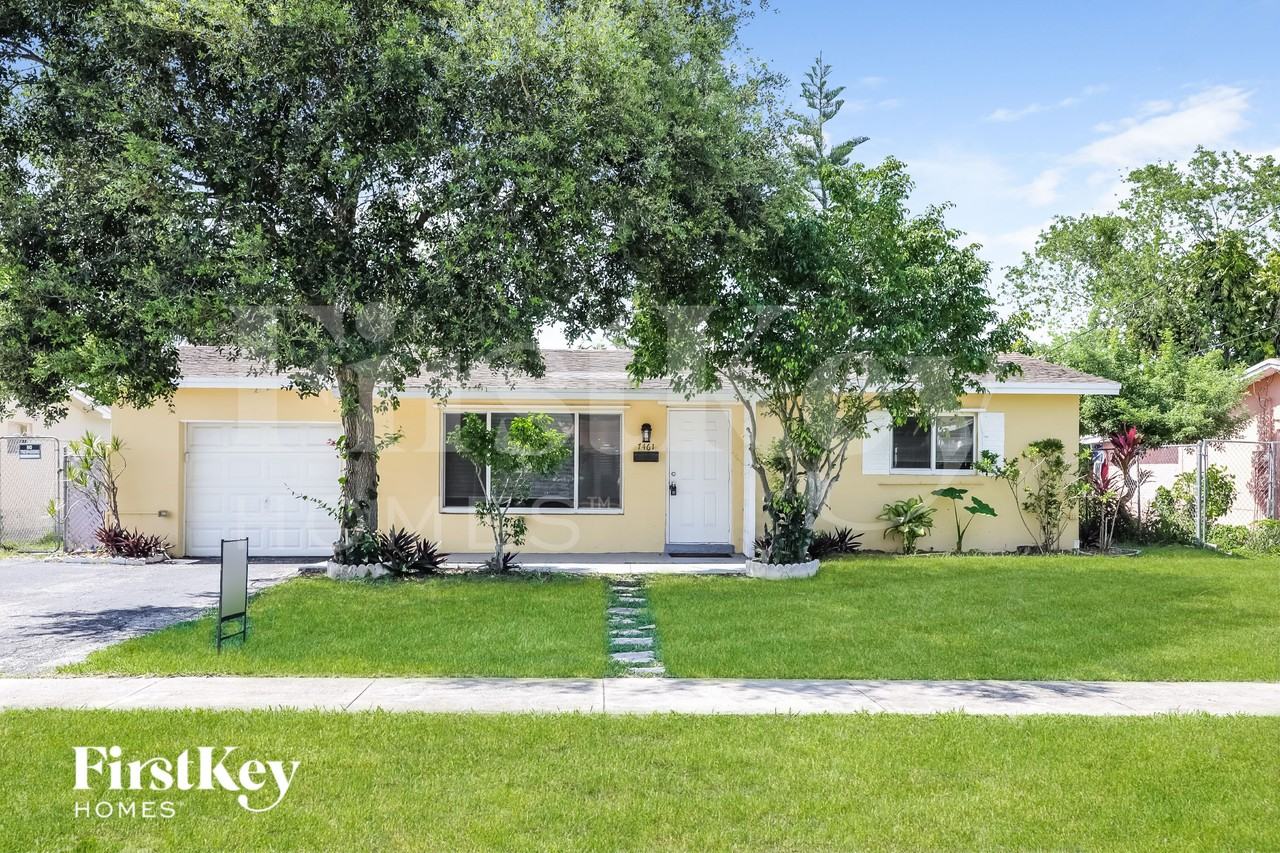 7461 Nw 23rd St - Photo 2 of 16