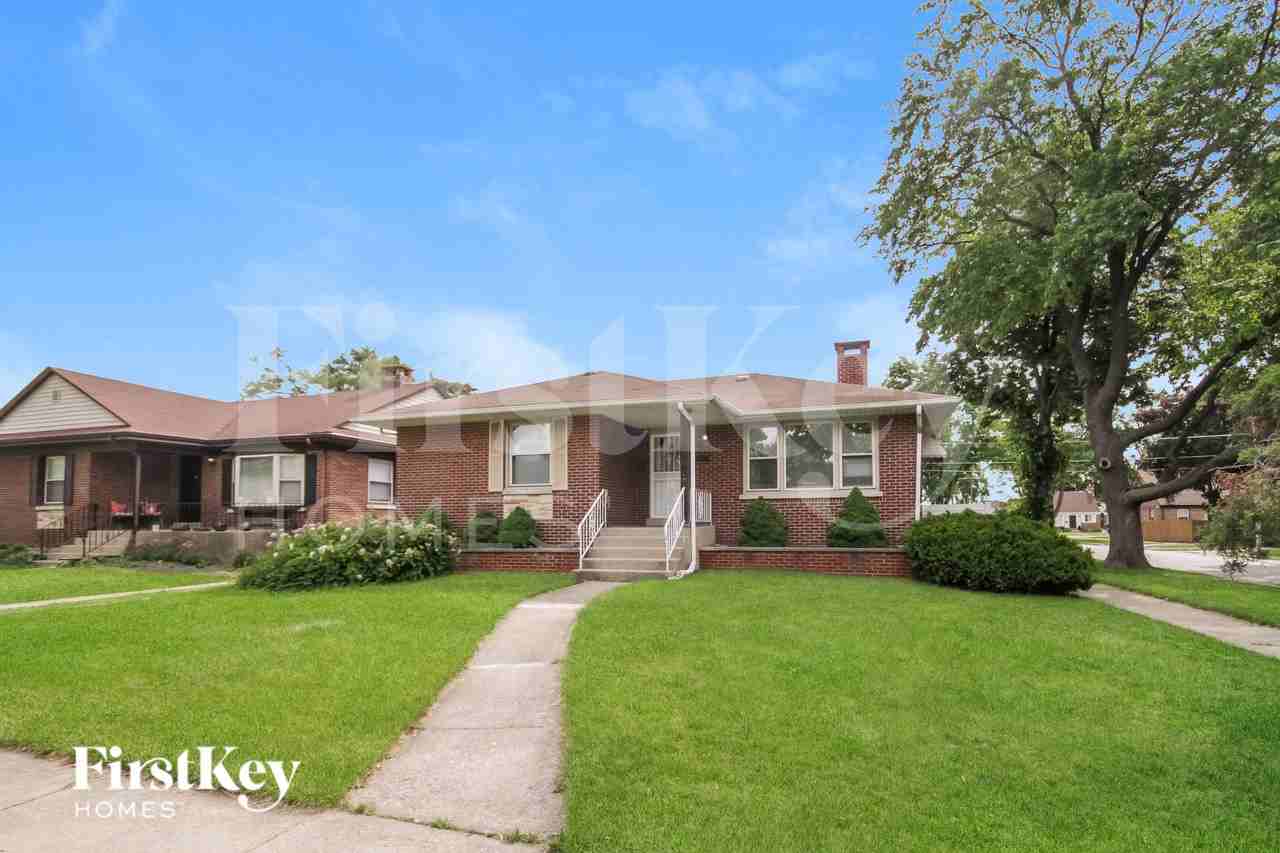 723 Manchester Ave - Photo 2 of 19