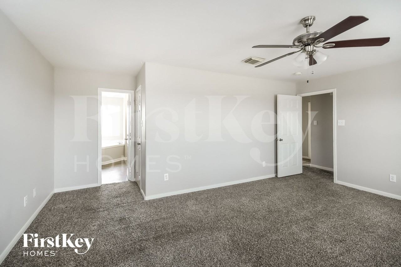 7202 Nettle Springs Ct - Photo 7 of 15