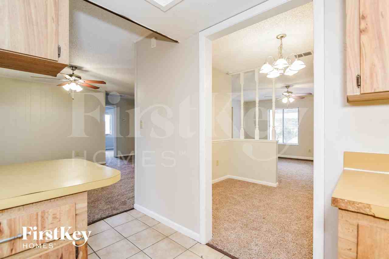 5017 Kingswood Dr - Photo 7 of 15