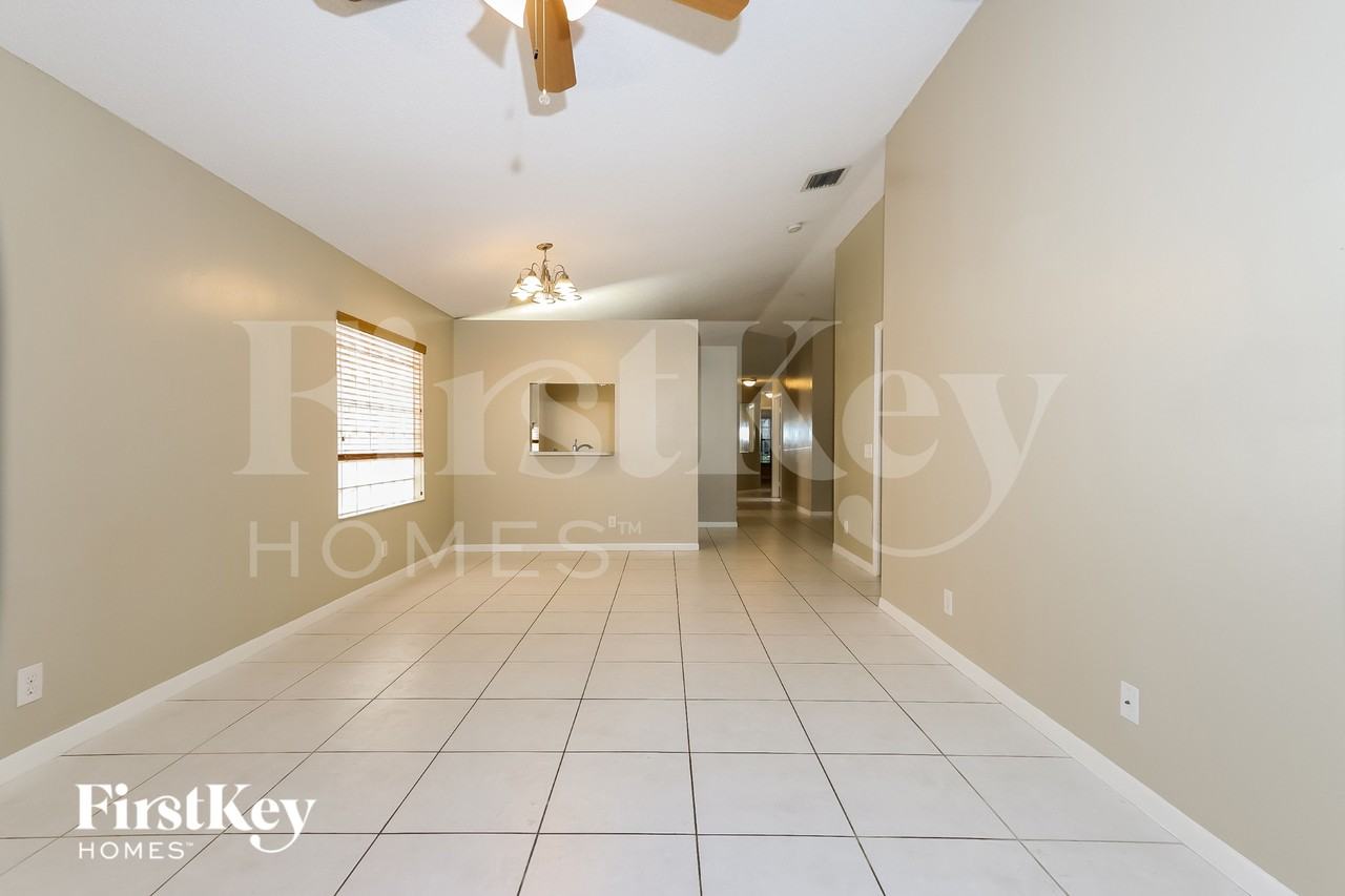 4652 Concordia Ln - Photo 4 of 16