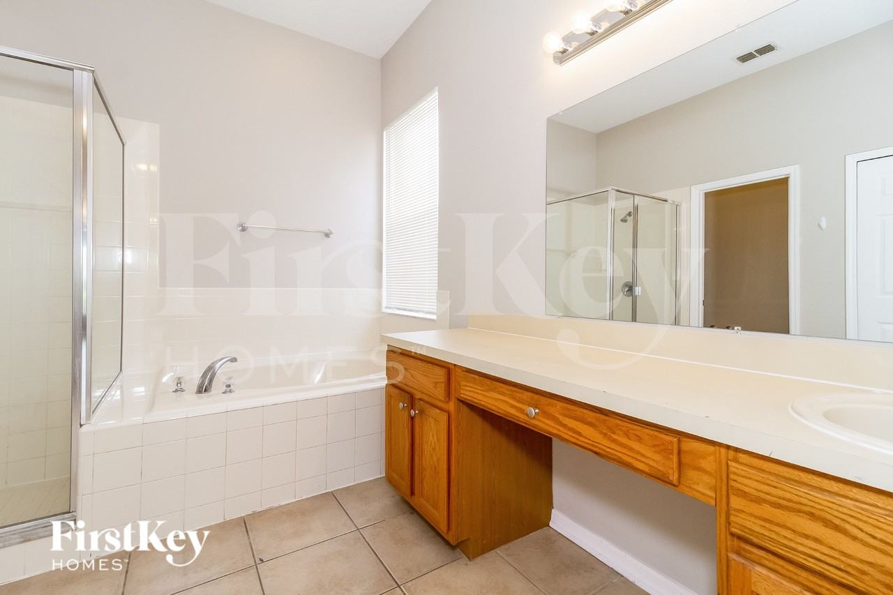 3924 Benson Park Blvd - Photo 7 of 16