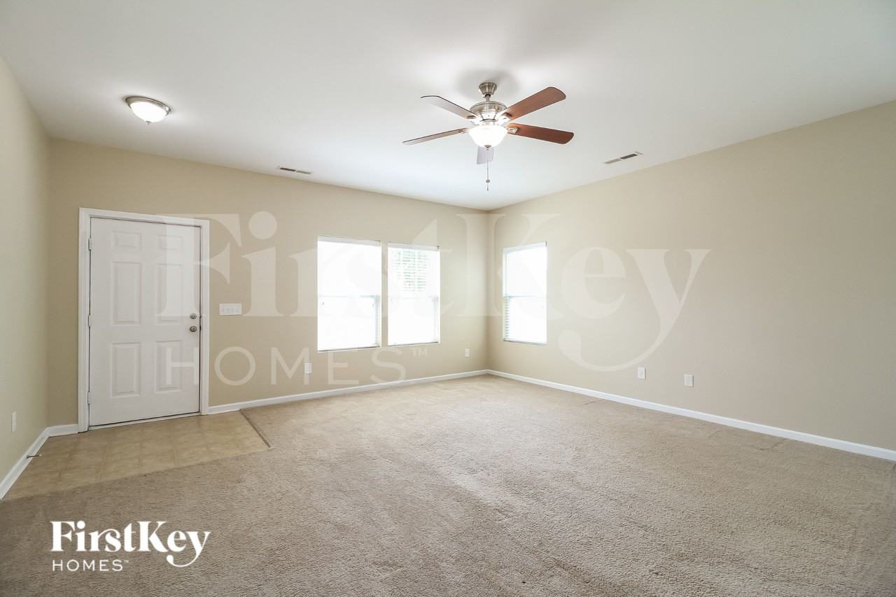 383 Inlet Place Dr - Photo 4 of 16