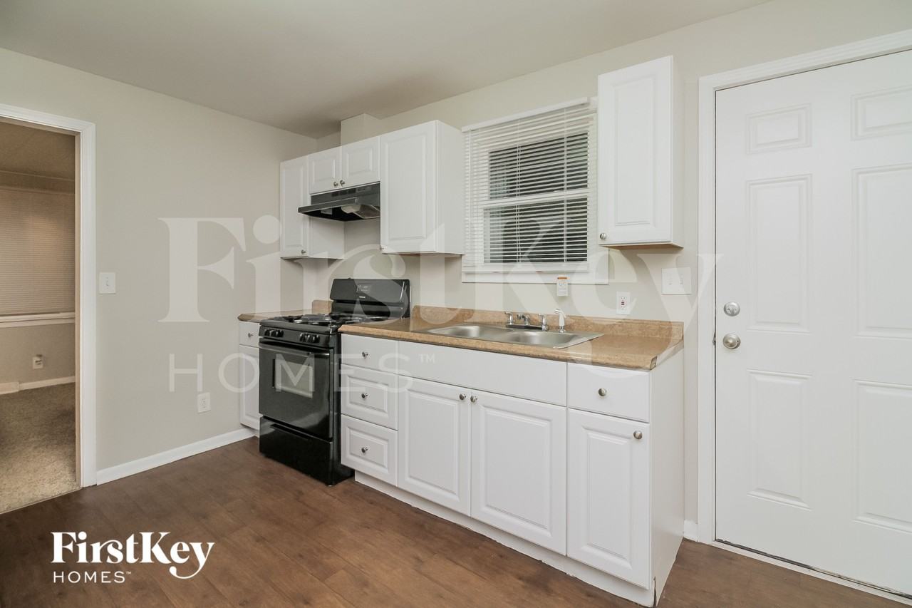 2918 Gabriel Ave - Photo 7 of 15