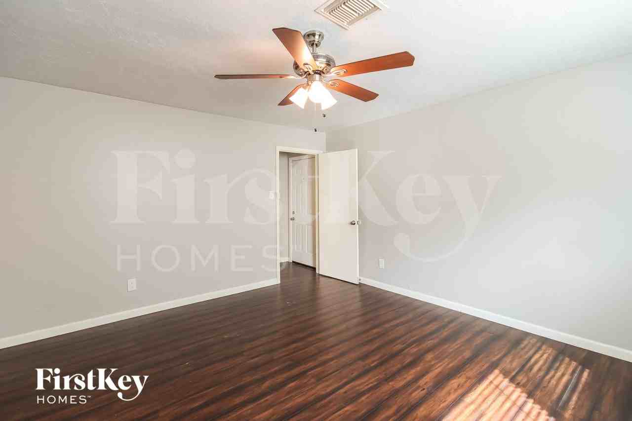 21407 Park Downe Ln - Photo 7 of 15
