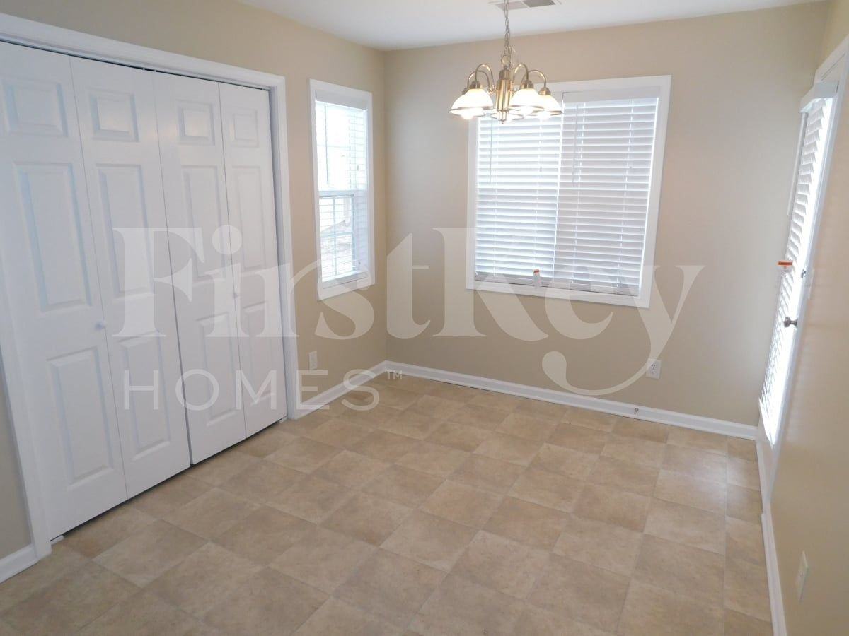 1687 Fort Connors Way - Photo 4 of 8