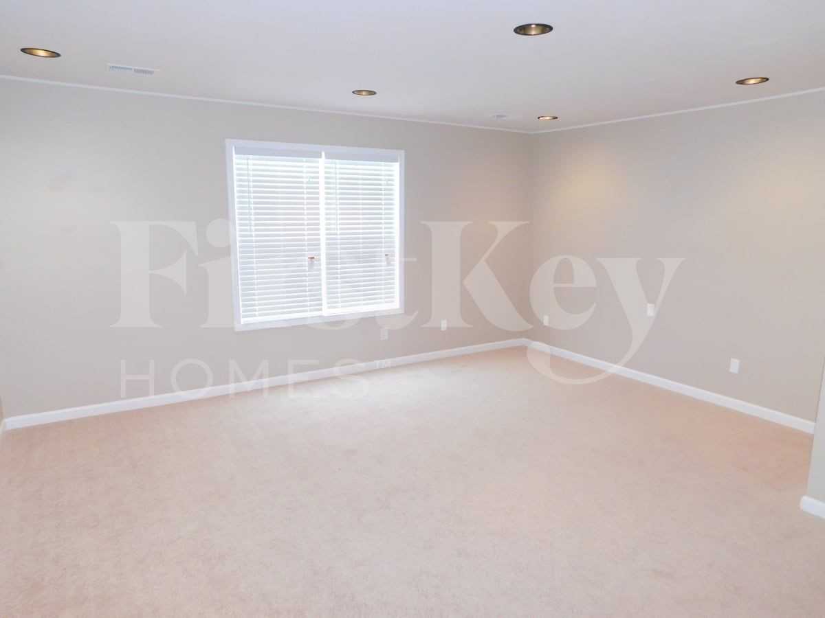 1687 Fort Connors Way - Photo 5 of 8