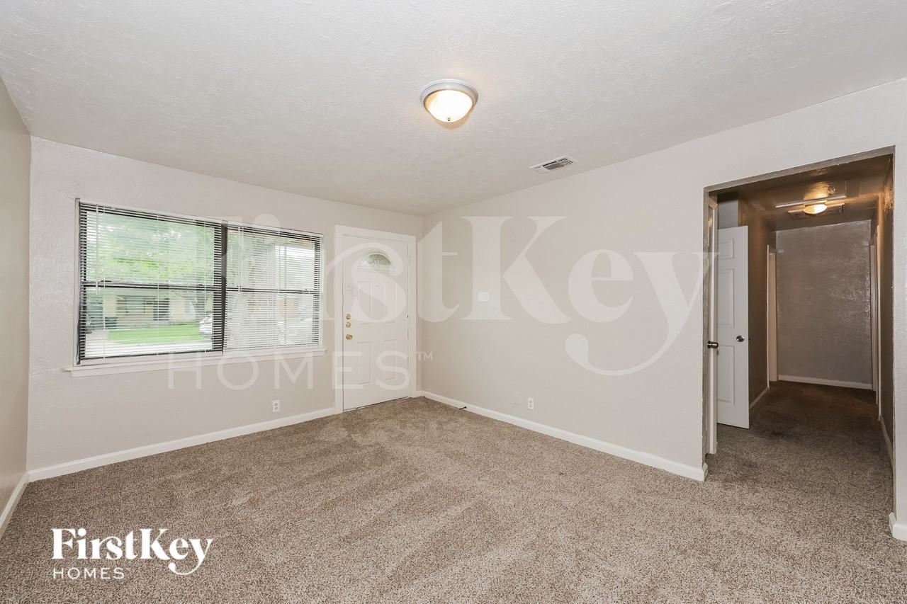 1504 Valley View St - Photo 2 of 19