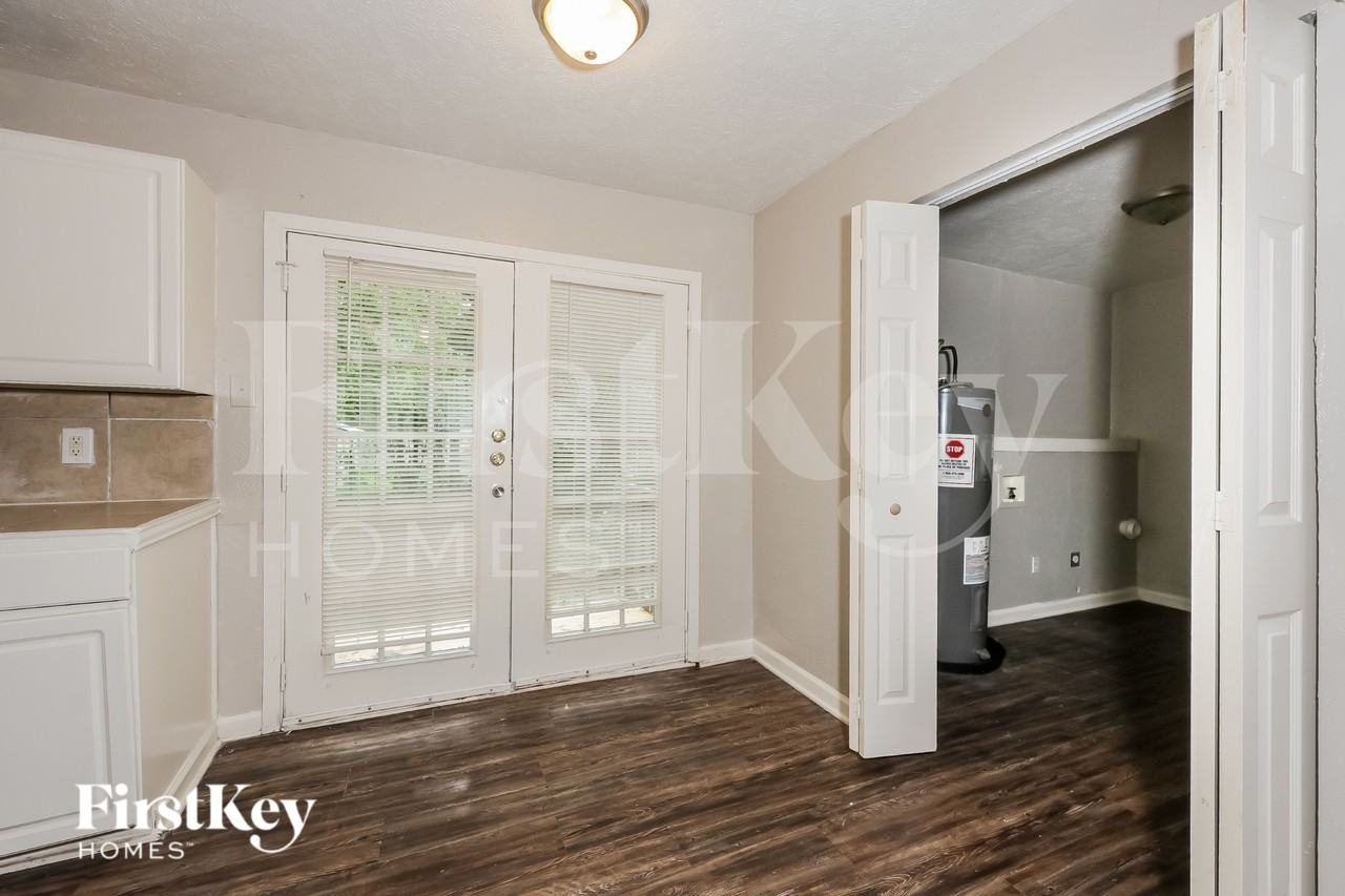 1504 Valley View St - Photo 5 of 19