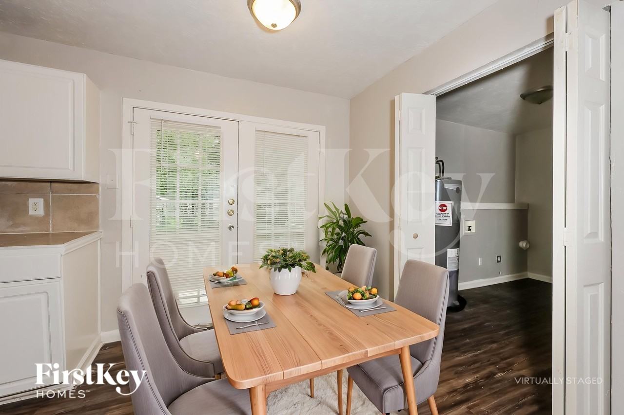 1504 Valley View St - Photo 6 of 19