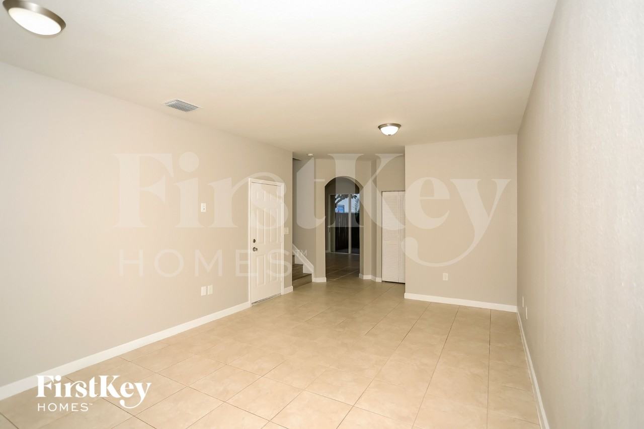 13090 Swterrace - Photo 4 of 16