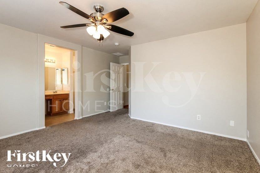 13006 W Redfield Rd - Photo 7 of 15