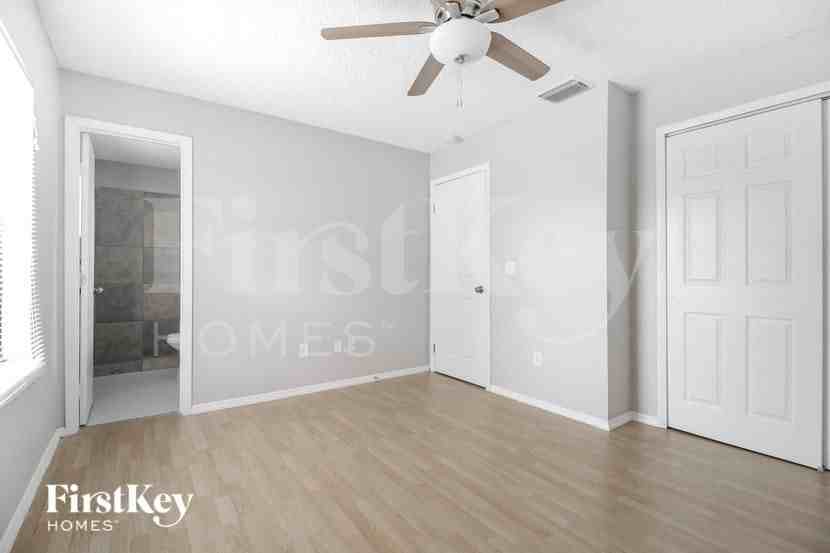 1180 Flintlock Ave Se - Photo 7 of 15