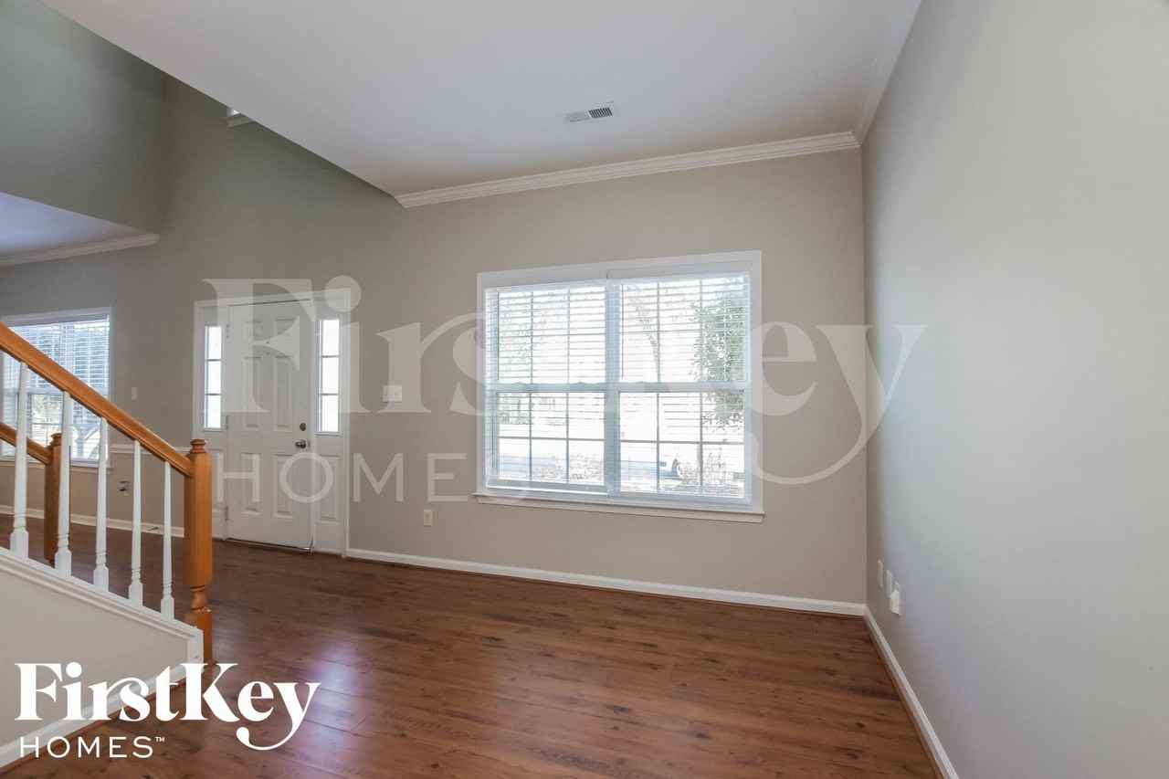 11735 Hawick Valley Ln - Photo 2 of 15