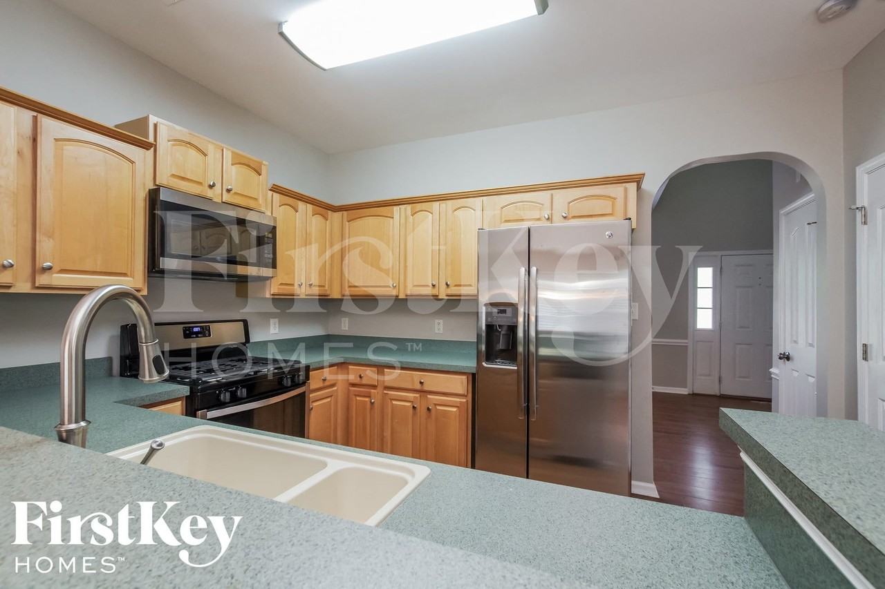 11735 Hawick Valley Ln - Photo 5 of 15
