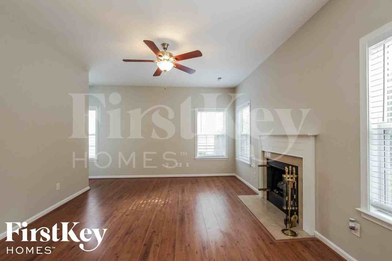 11735 Hawick Valley Ln - Photo 7 of 15