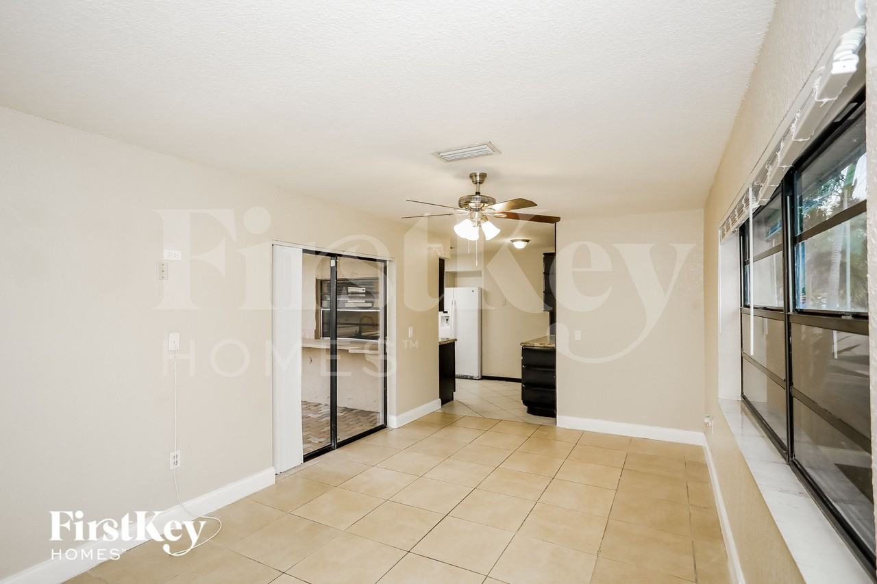 11310 Nwplace - Photo 5 of 16