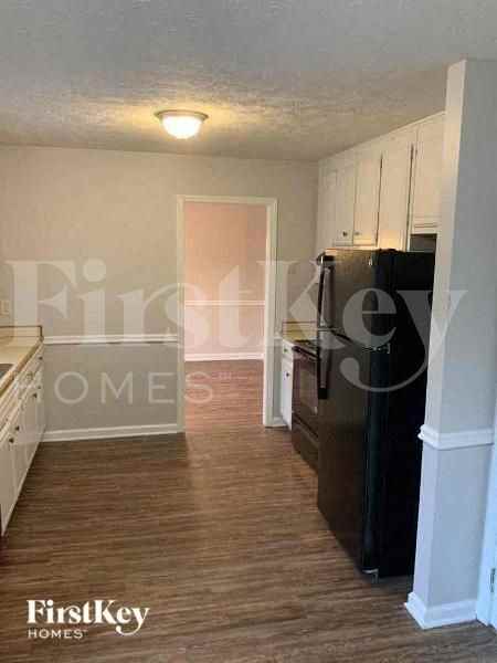 110 Fairview Chase - Photo 6 of 10