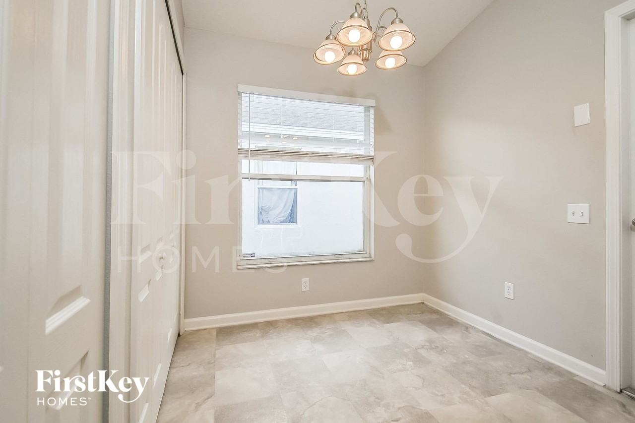10452 Hunters Haven Blvd - Photo 3 of 15