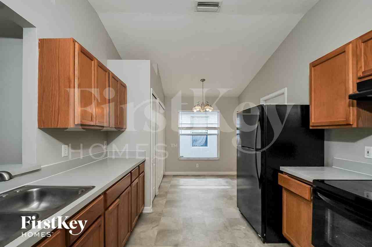 10452 Hunters Haven Blvd - Photo 5 of 15