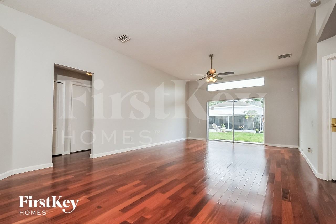 10452 Hunters Haven Blvd - Photo 6 of 15