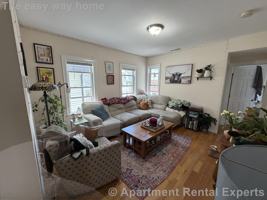 featured image of 537 Main St #2