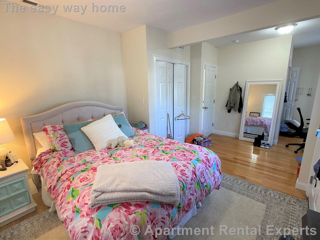 537 Main St #2 - Photo 4 of 23