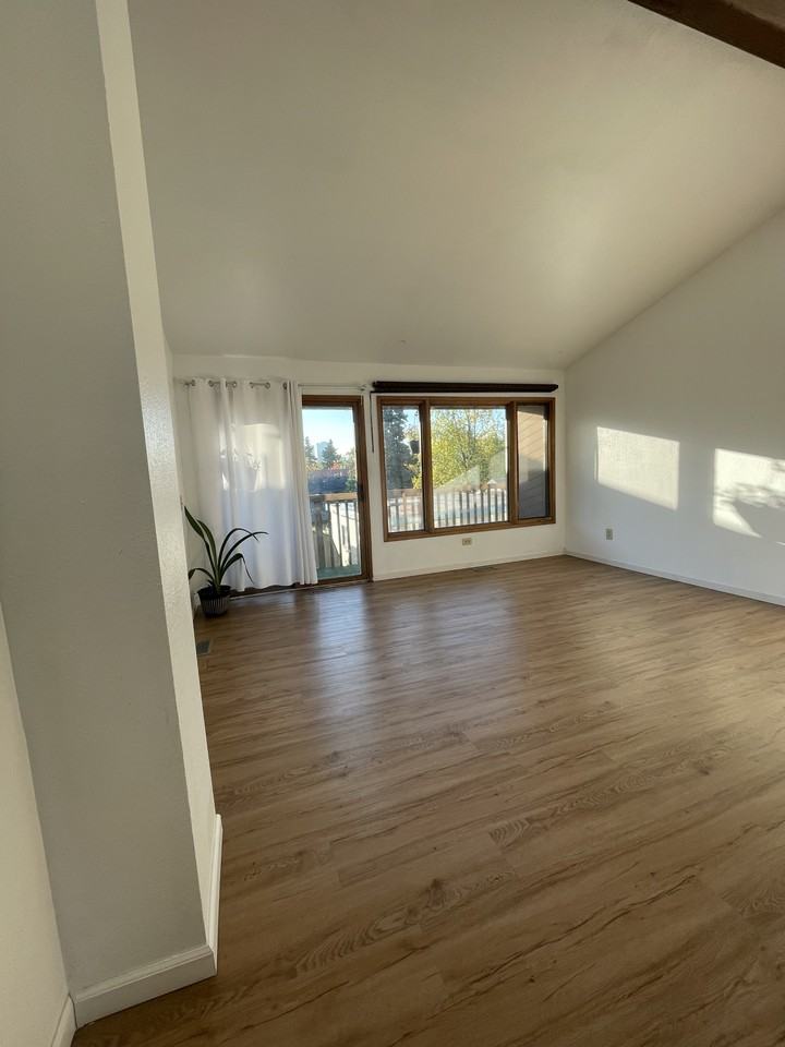 612 E 9th Ave #1 - Photo 3 of 13