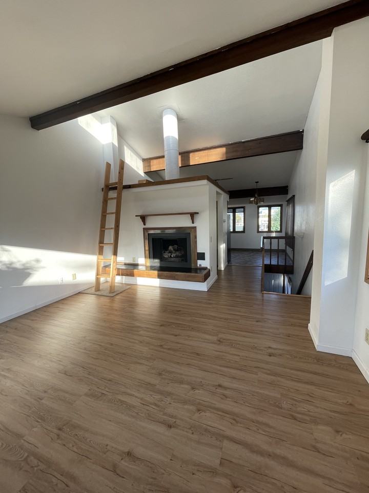 612 E 9th Ave #1 - Photo 5 of 13