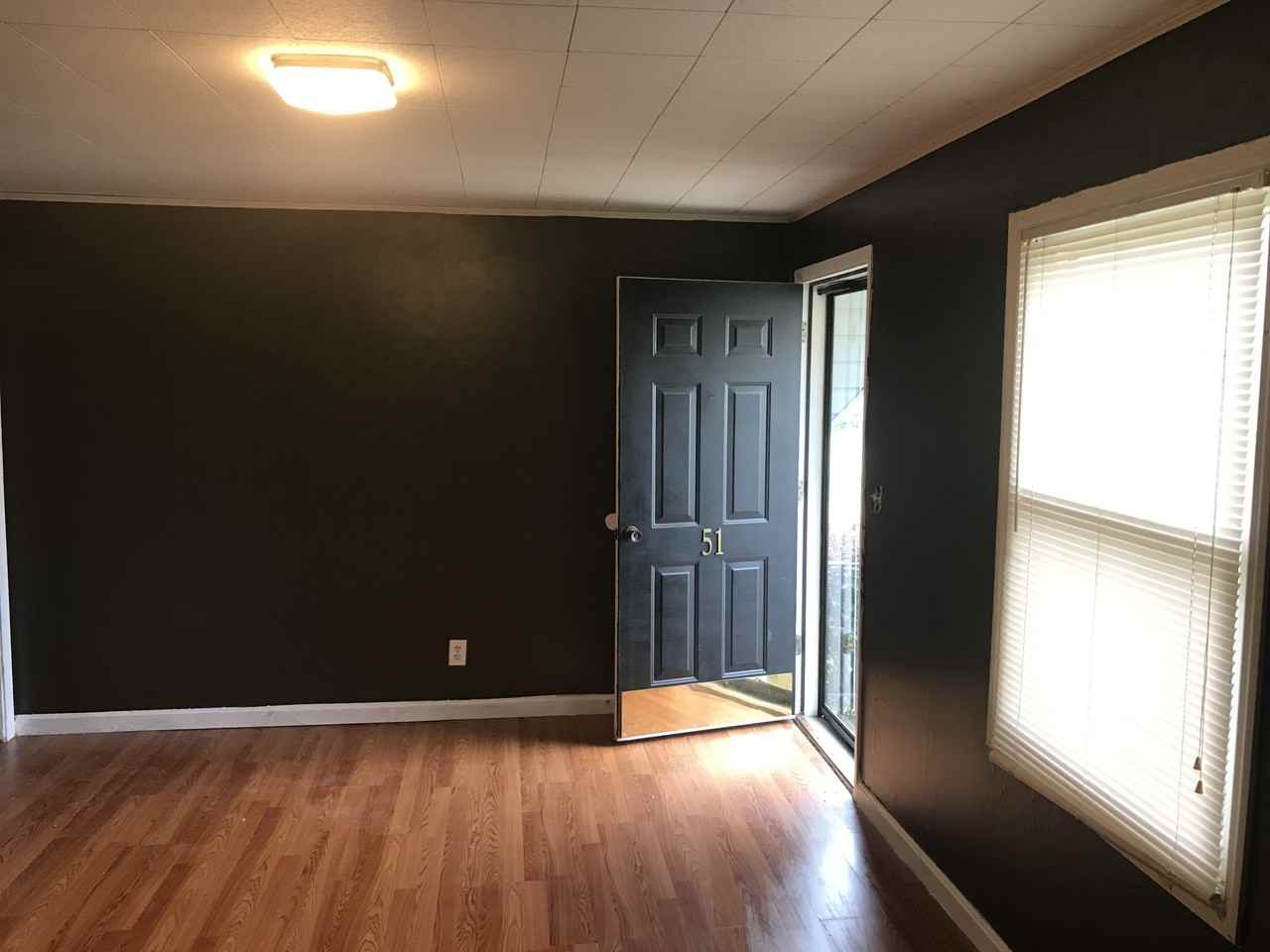 51 Pelham Hts - Photo 3 of 11