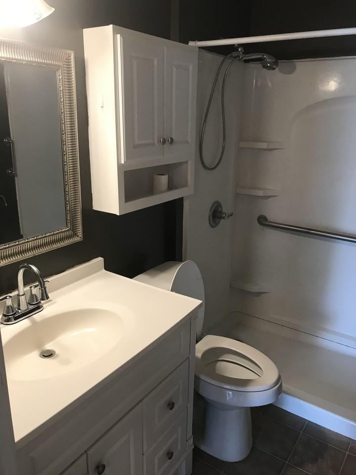 51 Pelham Hts - Photo 7 of 11