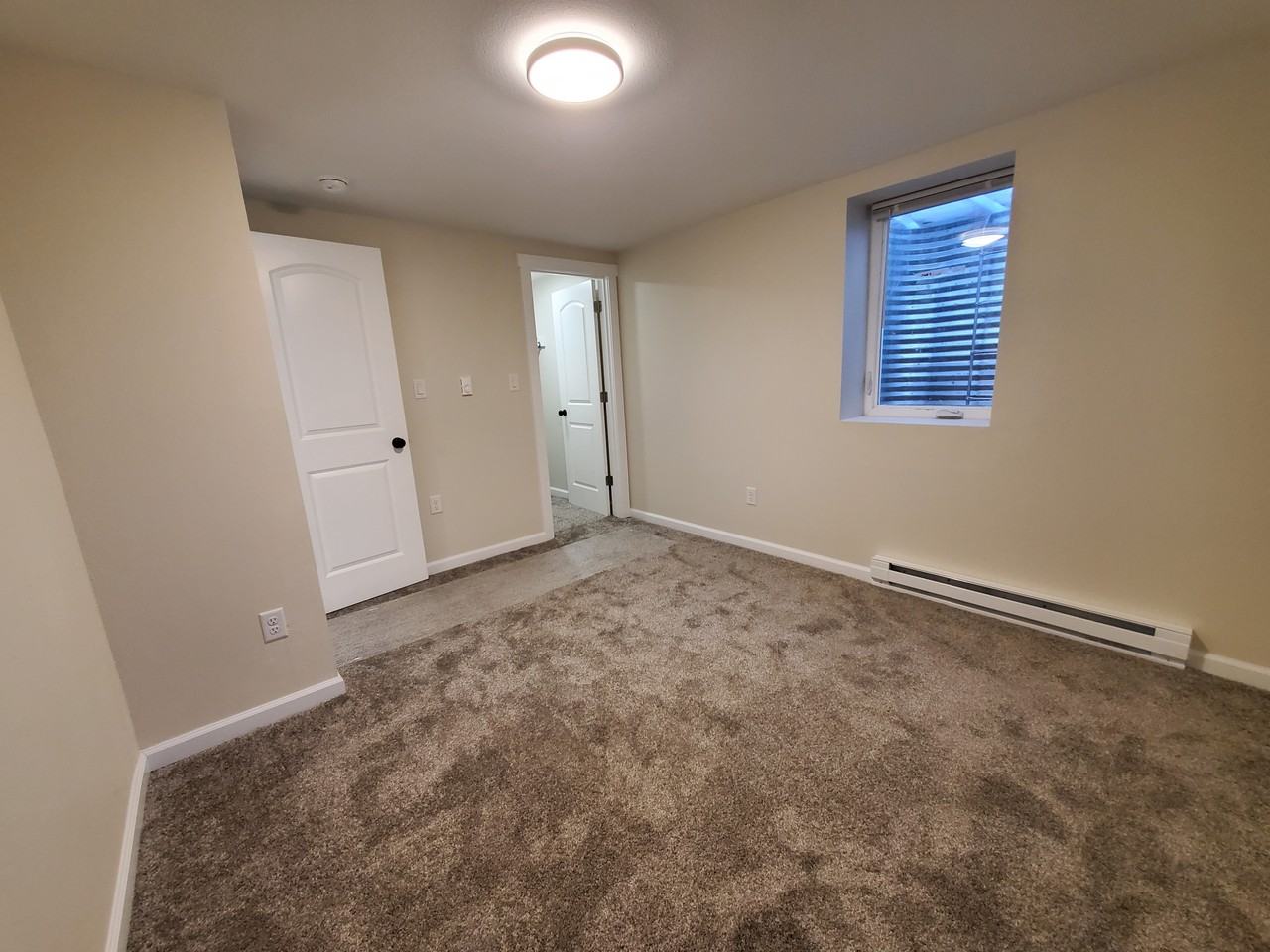 2861 Longfellow Rd N - Photo 5 of 26