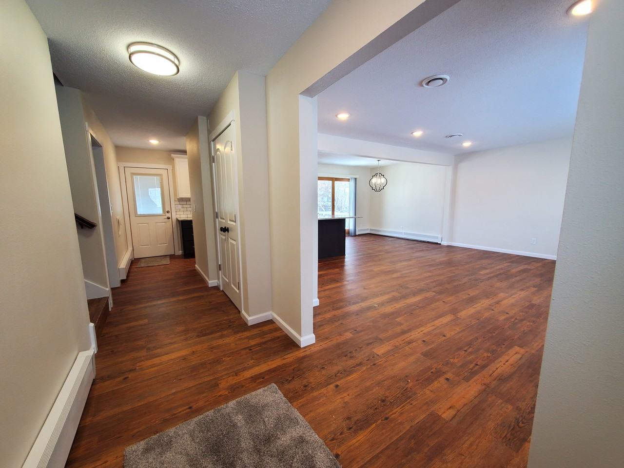 2861 Longfellow Rd N - Photo 7 of 26