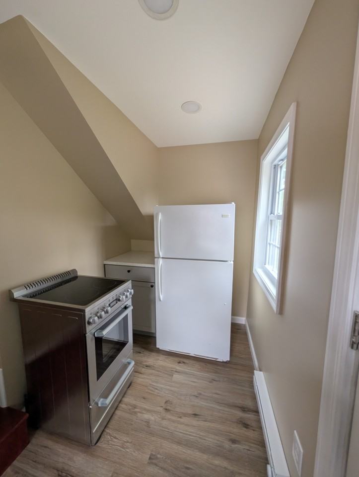 141 6th St #3 - Photo 6 of 8