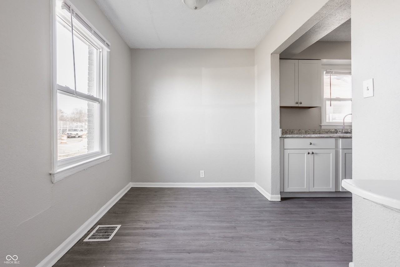 4309 Ralston Ave - Photo 4 of 17
