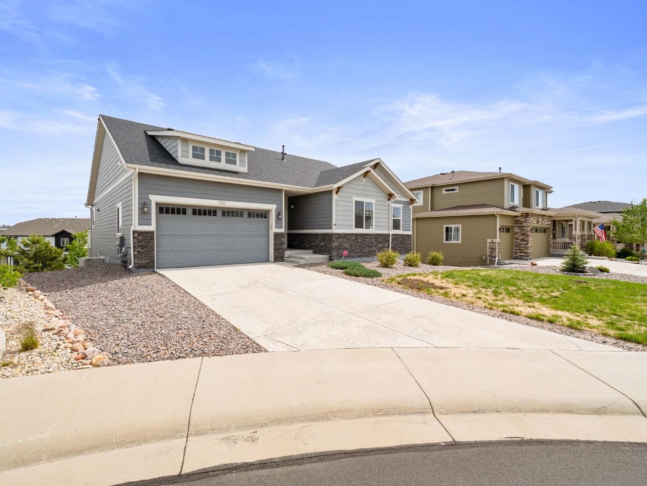 1135 Bonnyton Pl - Photo 2 of 44