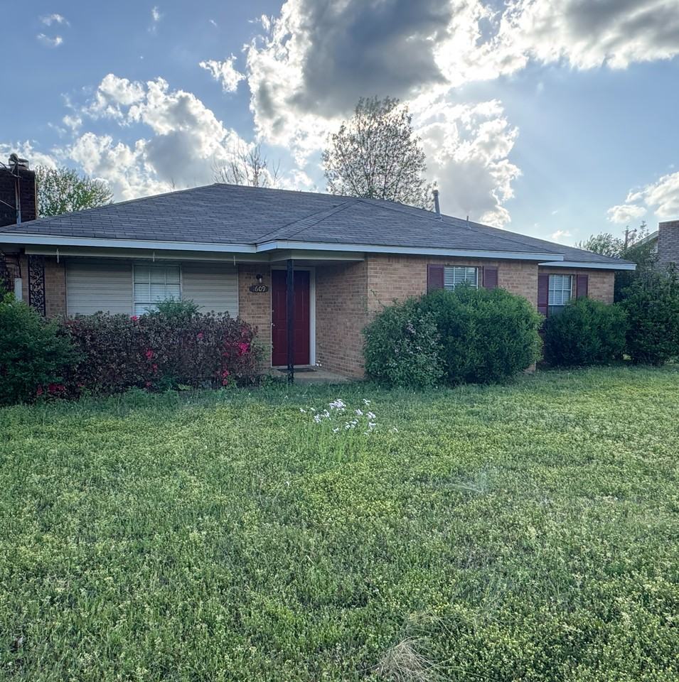1609 Deatsville Hwy - Photo 3 of 4