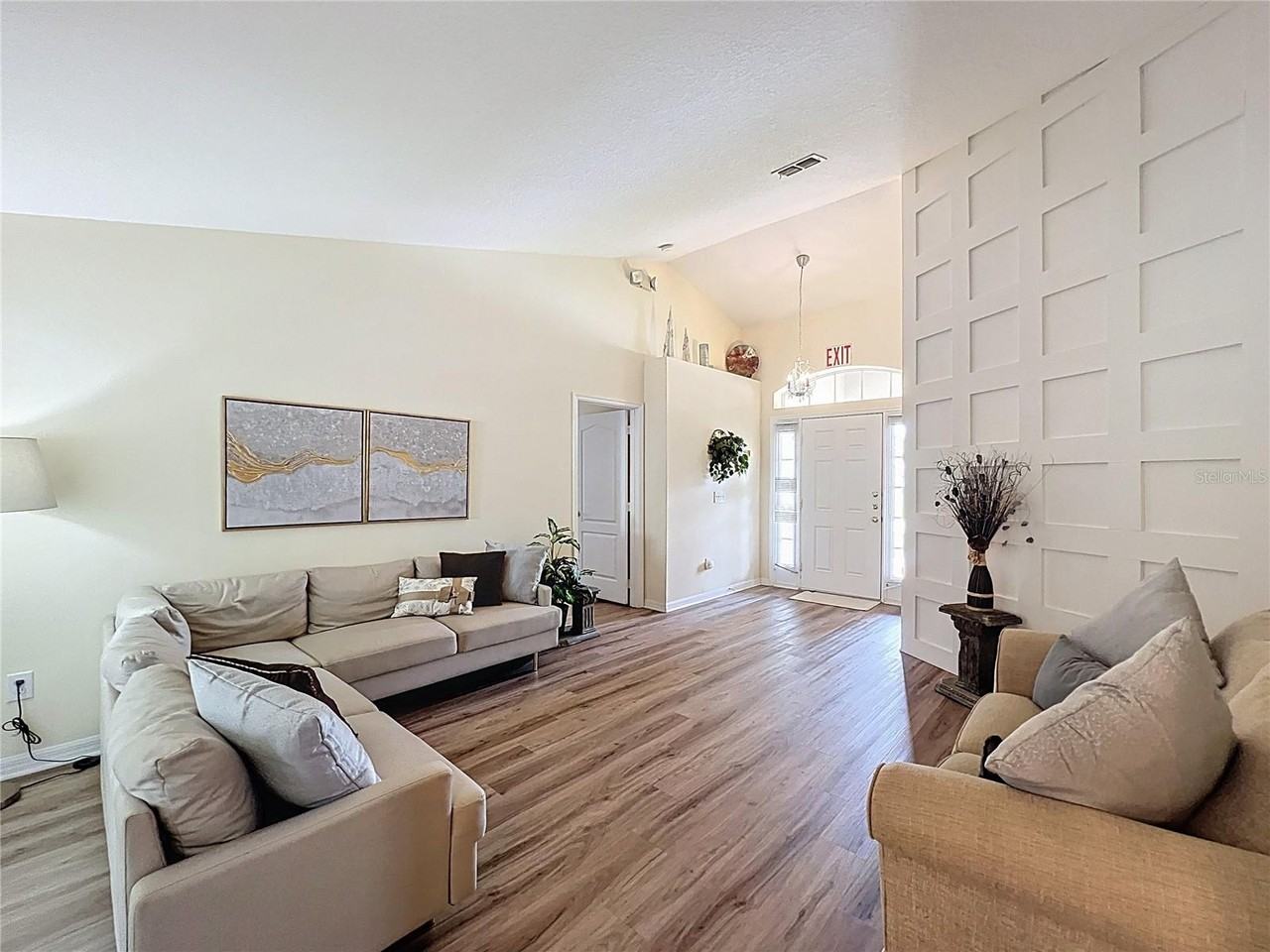 458 Moscato Dr - Photo 4 of 25